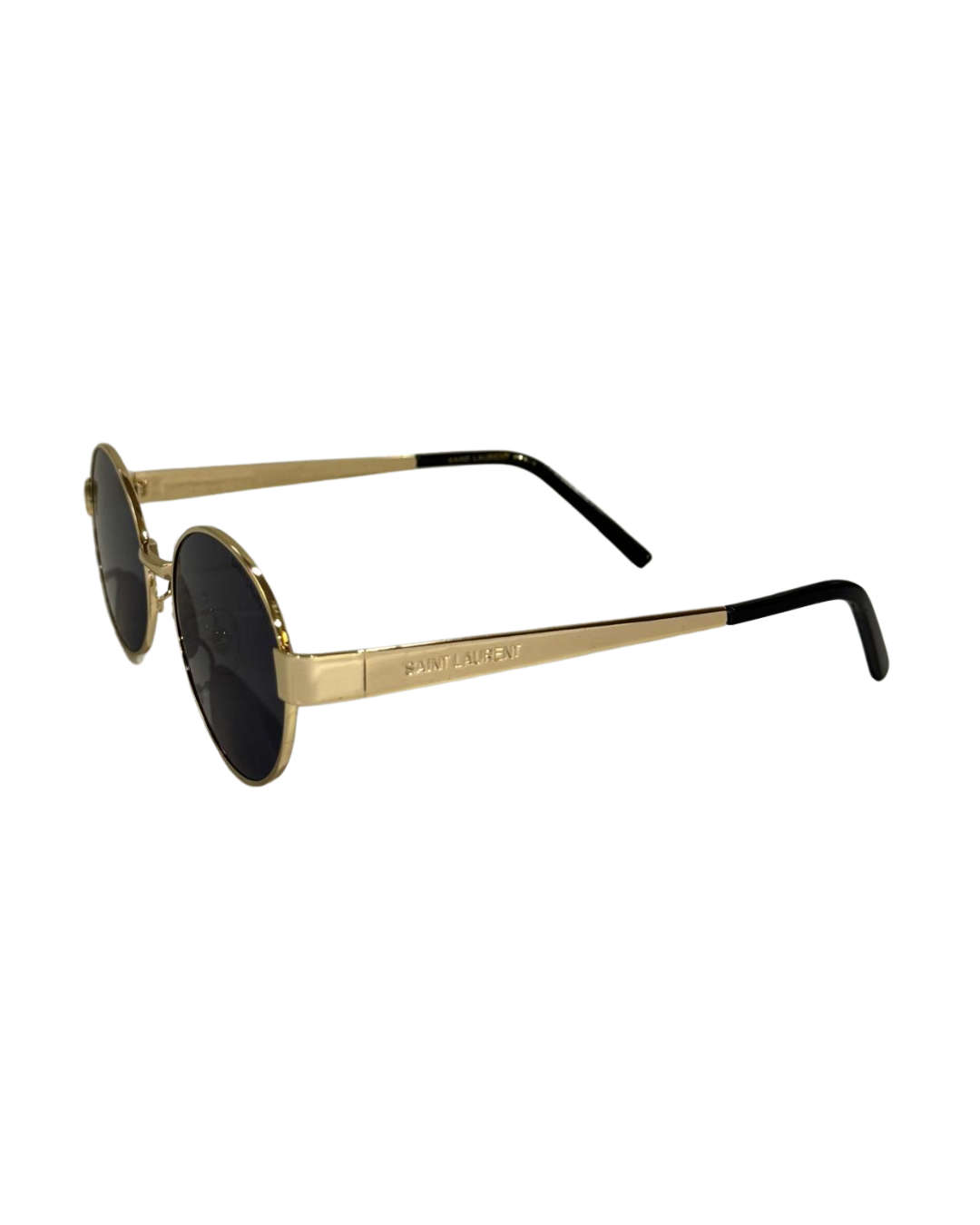 Saint Laurent  view 2